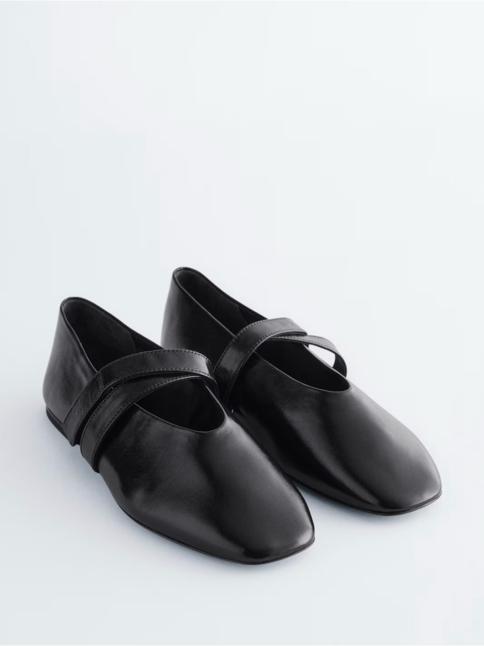 &Other Stories Cross Strap Leather Ballet Flats in Black